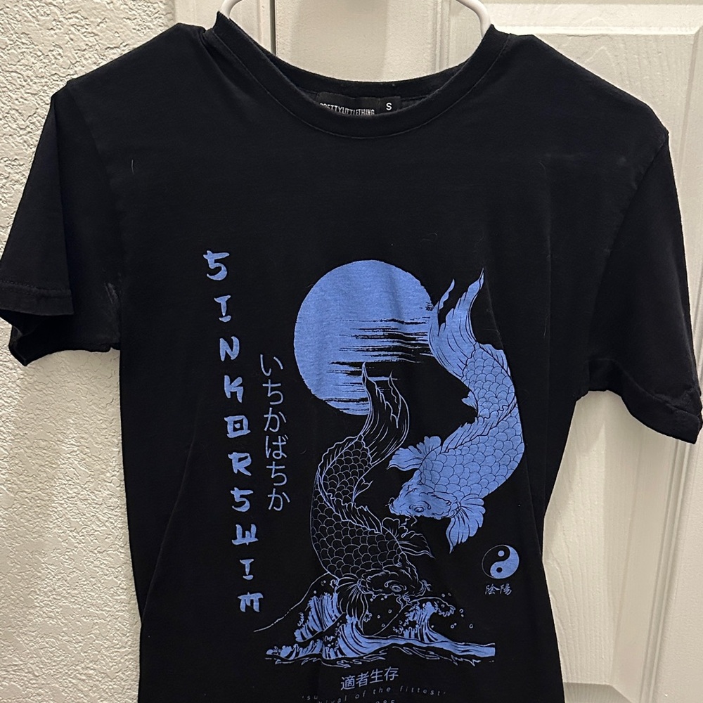 PrettyLittleThing Black Tee with Blue Koi Graphic
